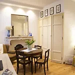 Burlamacchi House *