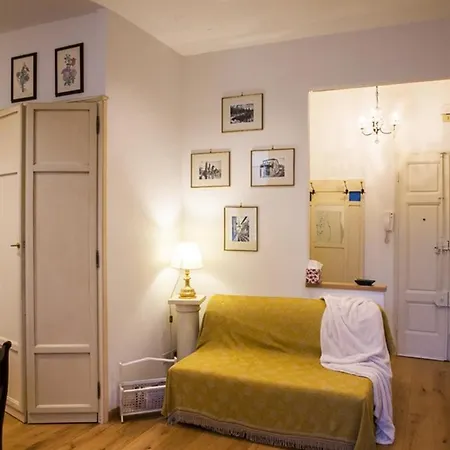 Burlamacchi House - Centro Storico Di Apartament Lukka