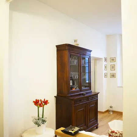 Burlamacchi House - Centro Storico Di Apartament Lukka